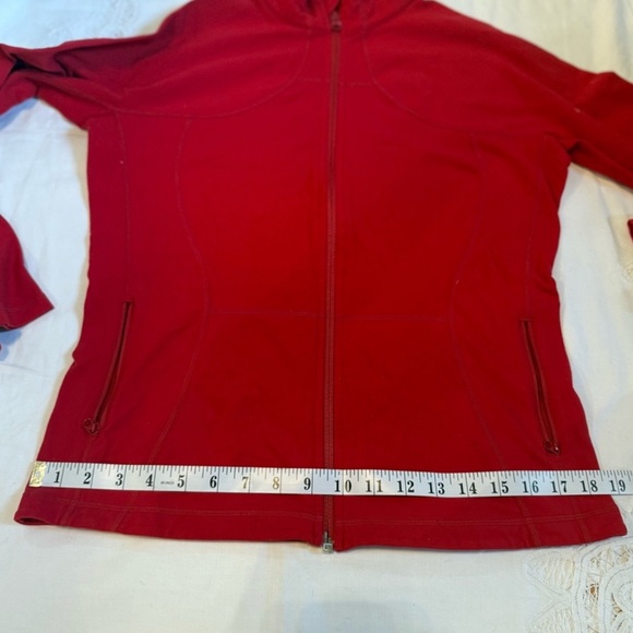 Red Lululemon define jacket - Picture 3 of 9
